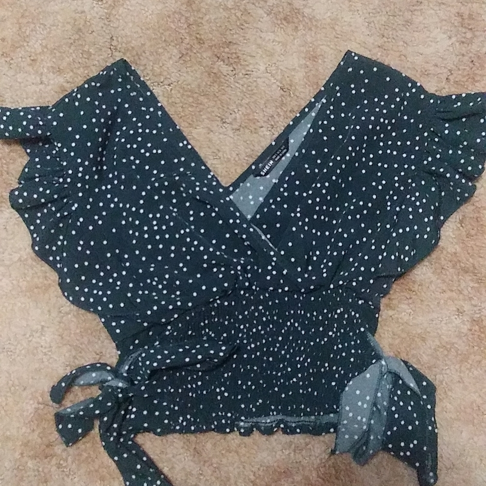 Green crop top with white polka dots. Small. US size 4